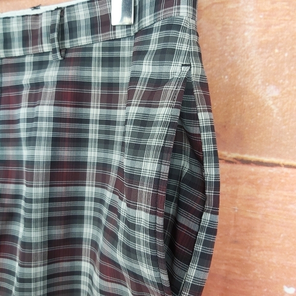 𝅺🍄3/50$🍄 Greg Norman plaid golf casual bermuda size 34 - Picture 4 of 7